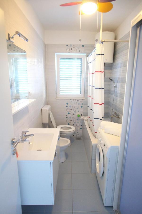 Apartments Nakir Slatine Habitación foto